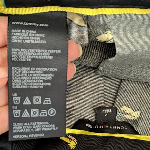 Tommy Hilfiger Fishing Lure Skirt Size 2 - Picture 3 of 7